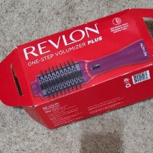 Revlon One-Step Volumizer Plus